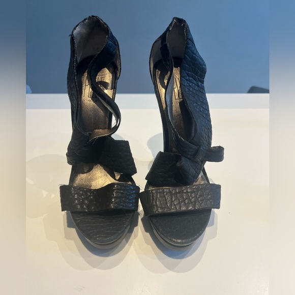 Pelle Moda high platform Stiletto Sandals - Picture 2 of 7